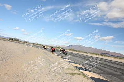 media/Nov-16-2025-Race Pace (Sun) [[8c5fa54630]]/Non Verified Riders (1st 20 Minutes)/3-Turn 3 Inside (11am)/